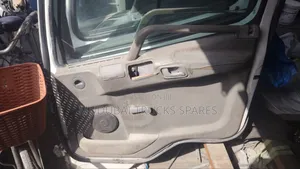 Mitsubishi Fuso Mahewa Manual Door