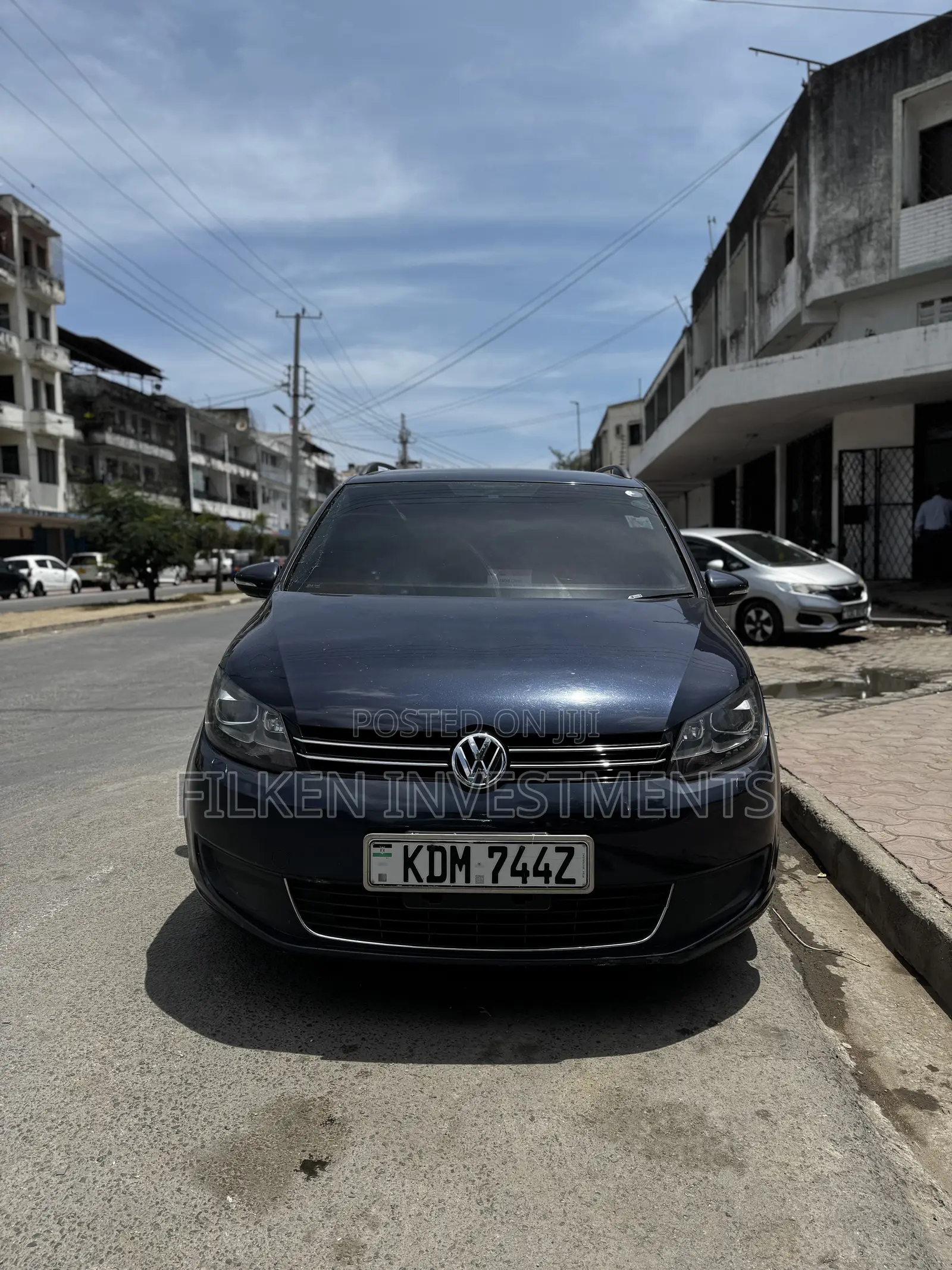Volkswagen Touran 2016 Blue