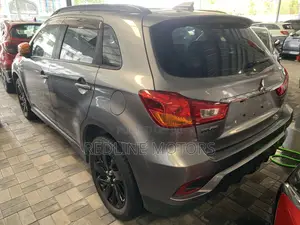 Mitsubishi RVR 2018 Gray
