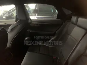 Lexus NX 300h Base 4x4 (2.5L 4cyl 2A) 2018 Red