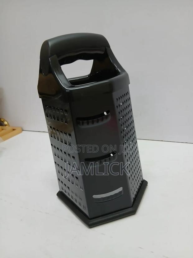 6-Sided Portable Multifunctional Grater
- Bz - thumbnail 3