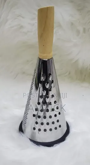 4-Sided Stainless Steel Kitchen Grater With Wooden Handle - Bz