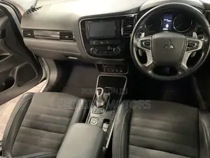 Mitsubishi Outlander 2.0 PHEV AWD 2018 White