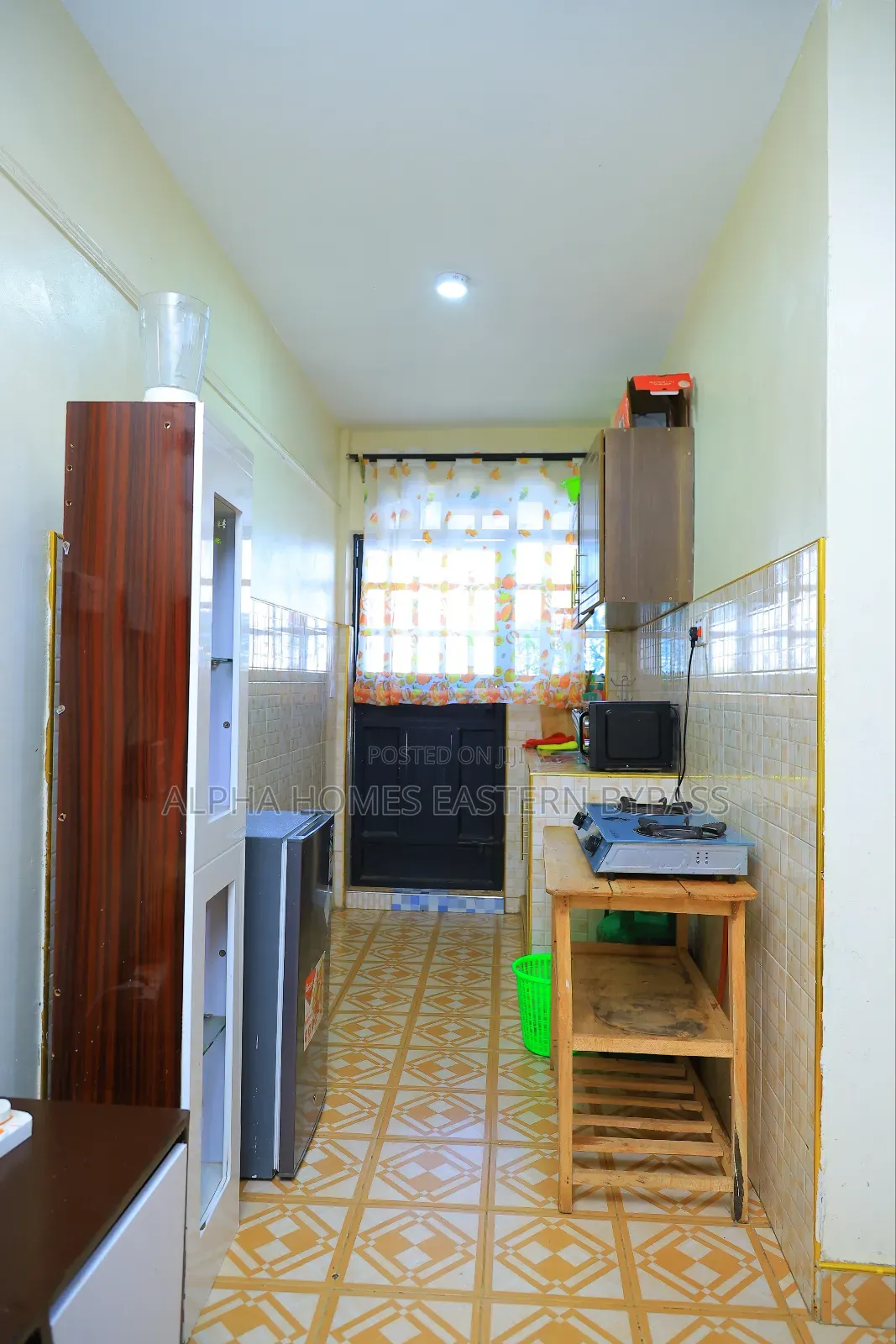 Heart of Kamakis Escape: Spacious 1-Bed, Fully Furnished on Eastern