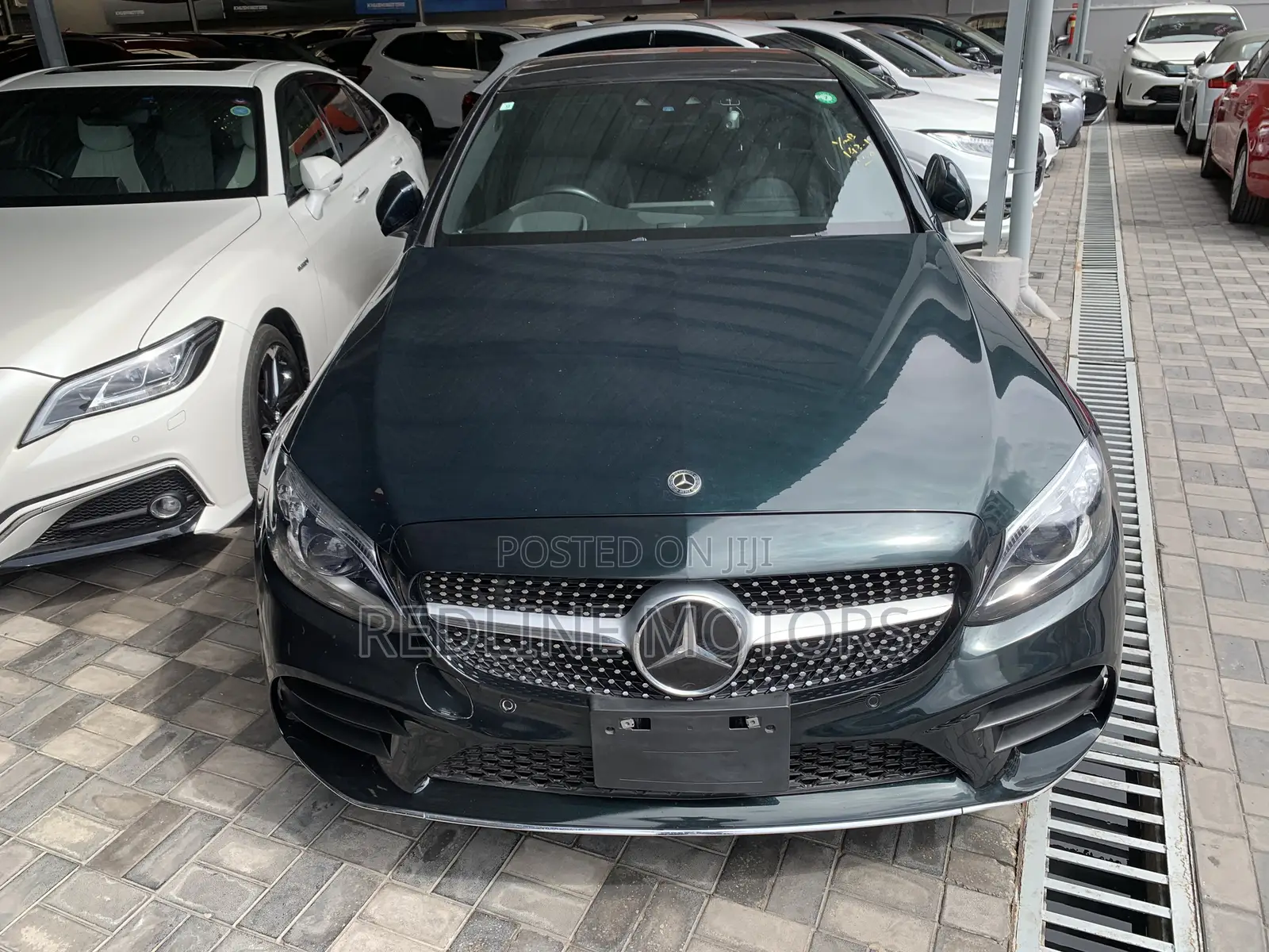 Mercedes-Benz C220 Base 2018 Green