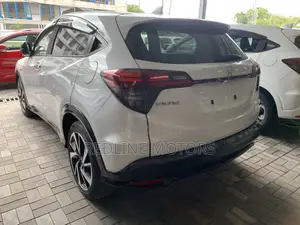 Honda Vezel 1.5 Hybrid 4WD 2018 Pearl