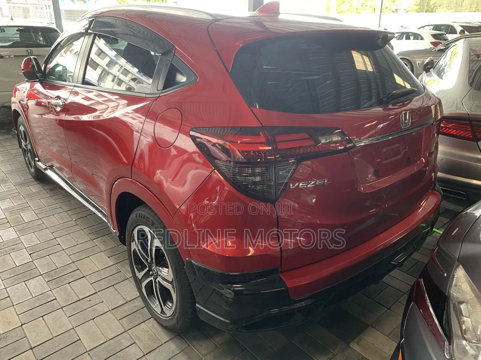 Honda Vezel 1.5 Hybrid 2WD 2018 Red