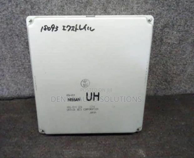 Nissan Xtrail T30 Engine Control Unit