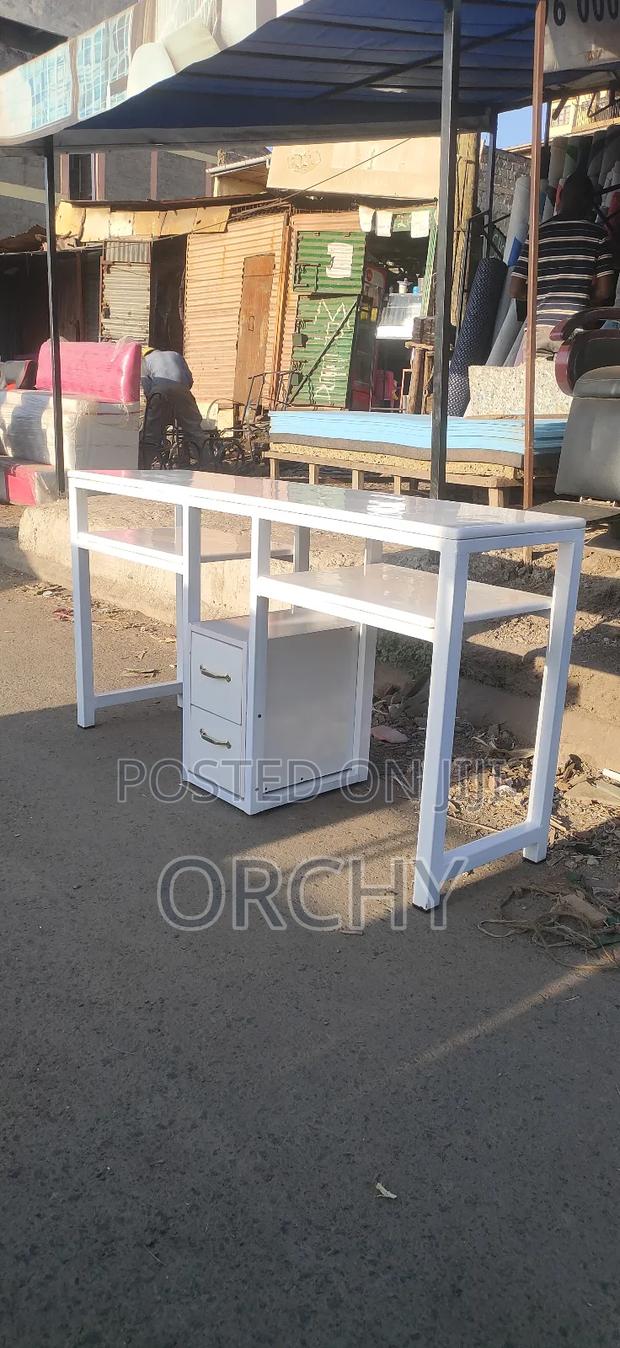 Double Station Manicure Table / Nail Table - thumbnail 2