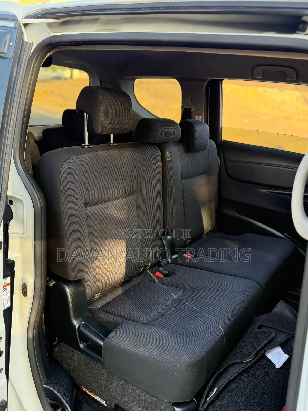 Toyota Sienta 1.5 Hybrid FWD 2016 White