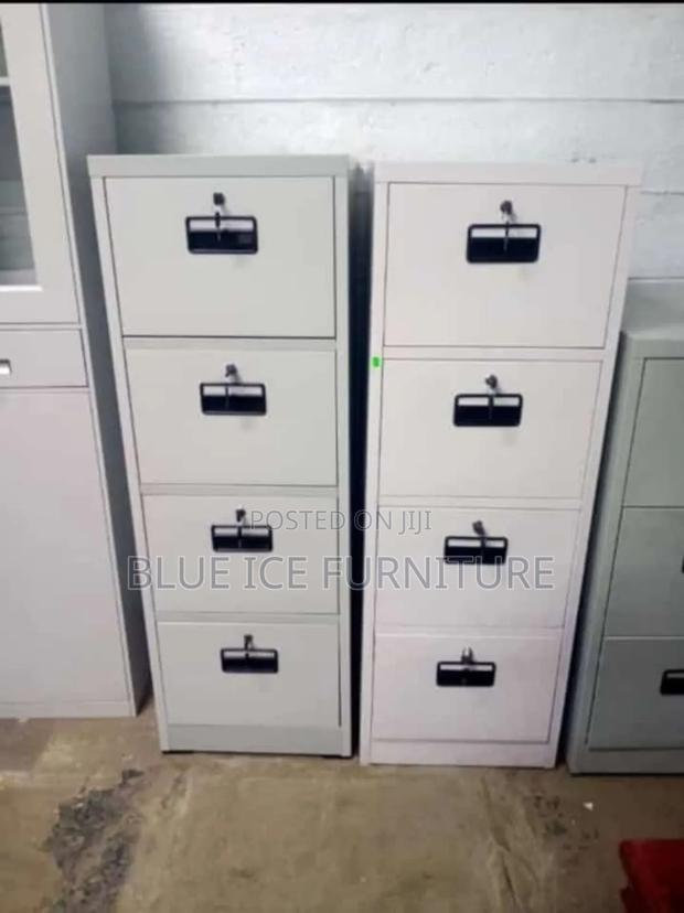 Lockable Storing Cabinet - main view