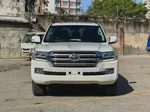 Toyota Land Cruiser 2018 White