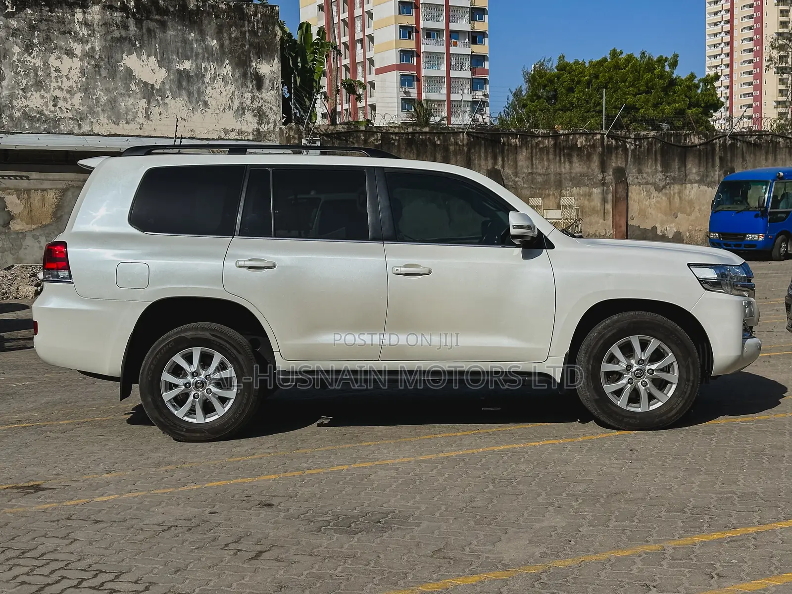 Toyota Land Cruiser 2018 White