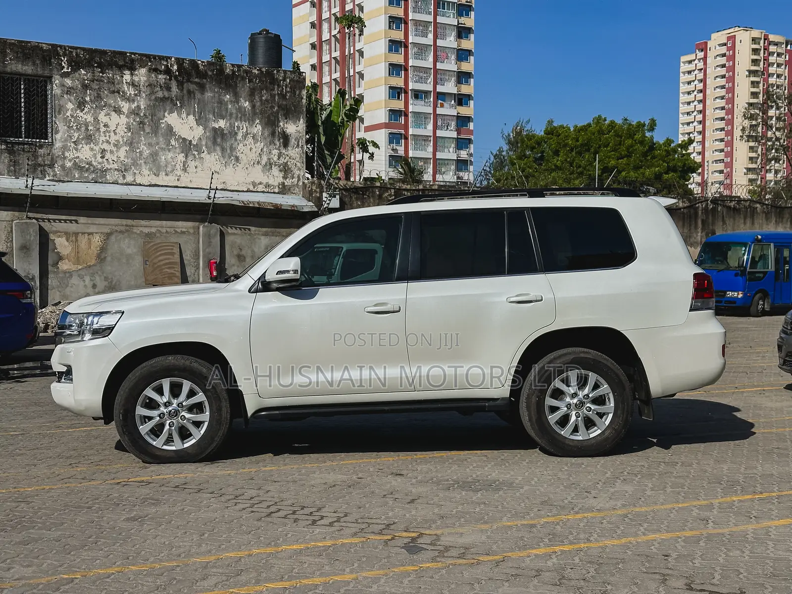 Toyota Land Cruiser 2018 White