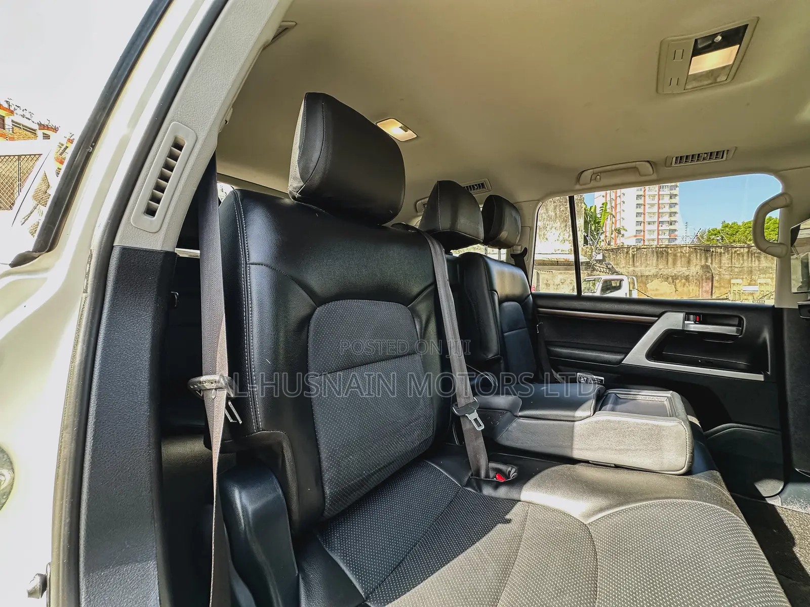 Toyota Land Cruiser 2018 White