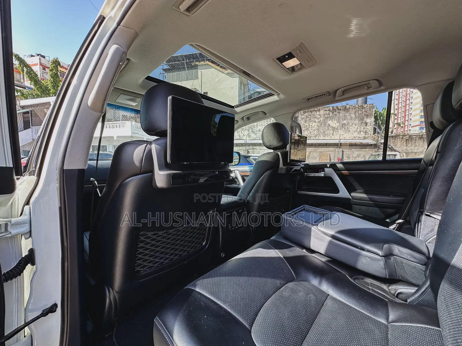 Toyota Land Cruiser 2018 White
