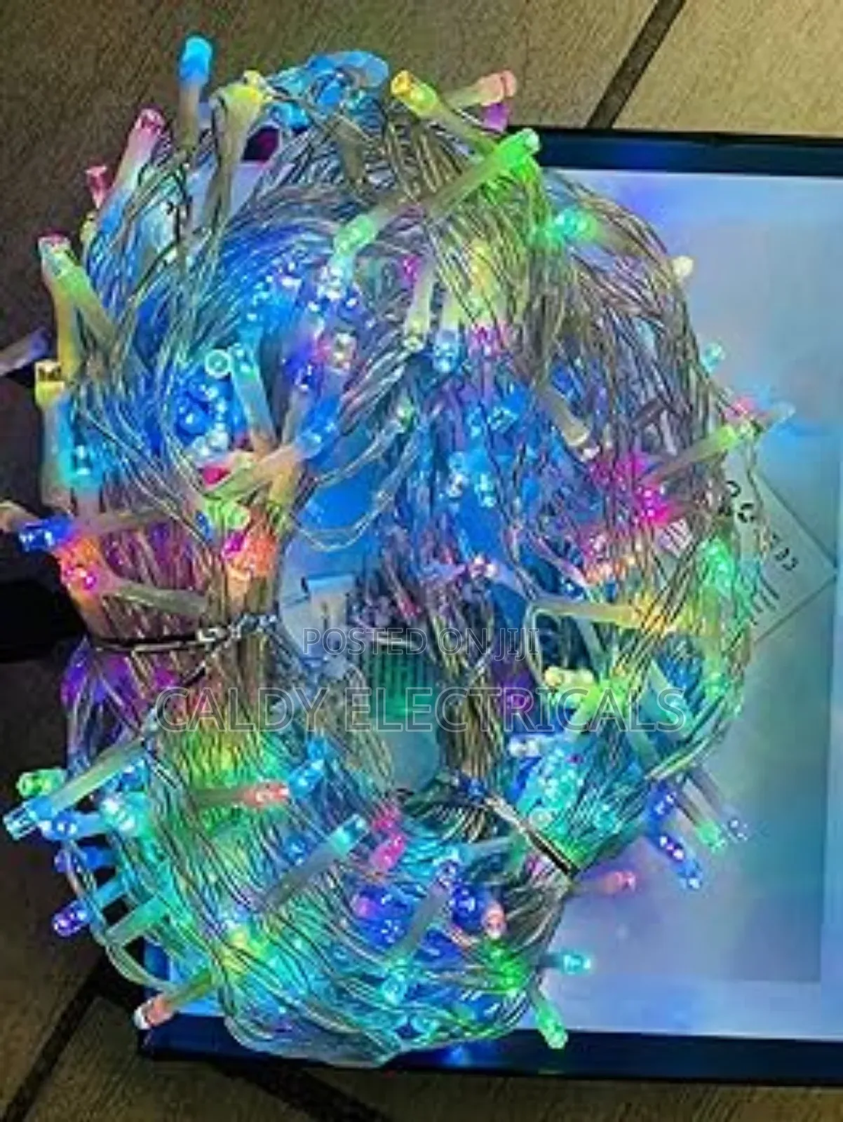 Modern 3*3 Multi-Colored Led String Curtain Lights Hf4e