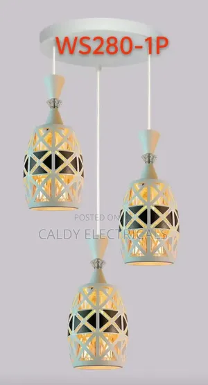 Elegant Modern Three-Light Pendant Light Vf3k