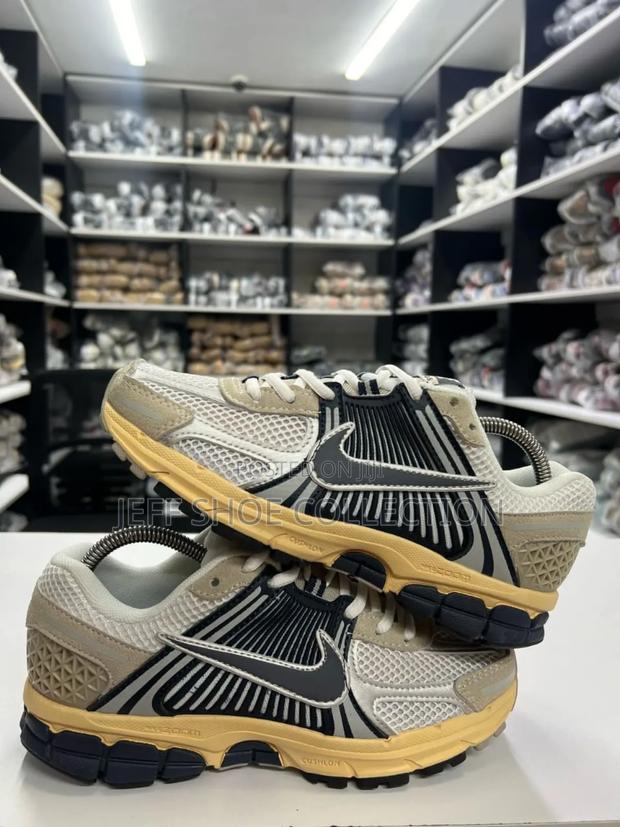 Nike Zoom Vomero - thumbnail 3