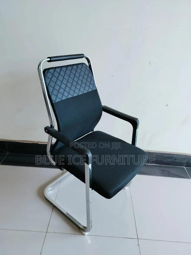 Swivel Modern Office Chair
