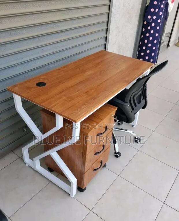 Executive Office Desk With Drawers - main view