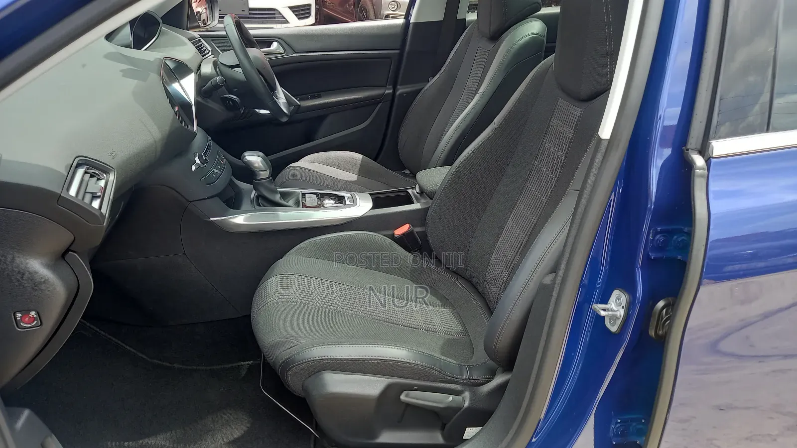 Peugeot 308 2018 Blue