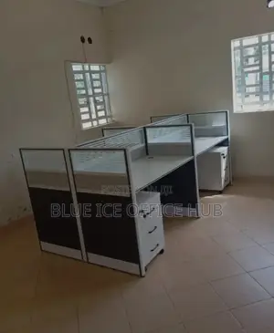 Working Station With Side Paddestal Drawer