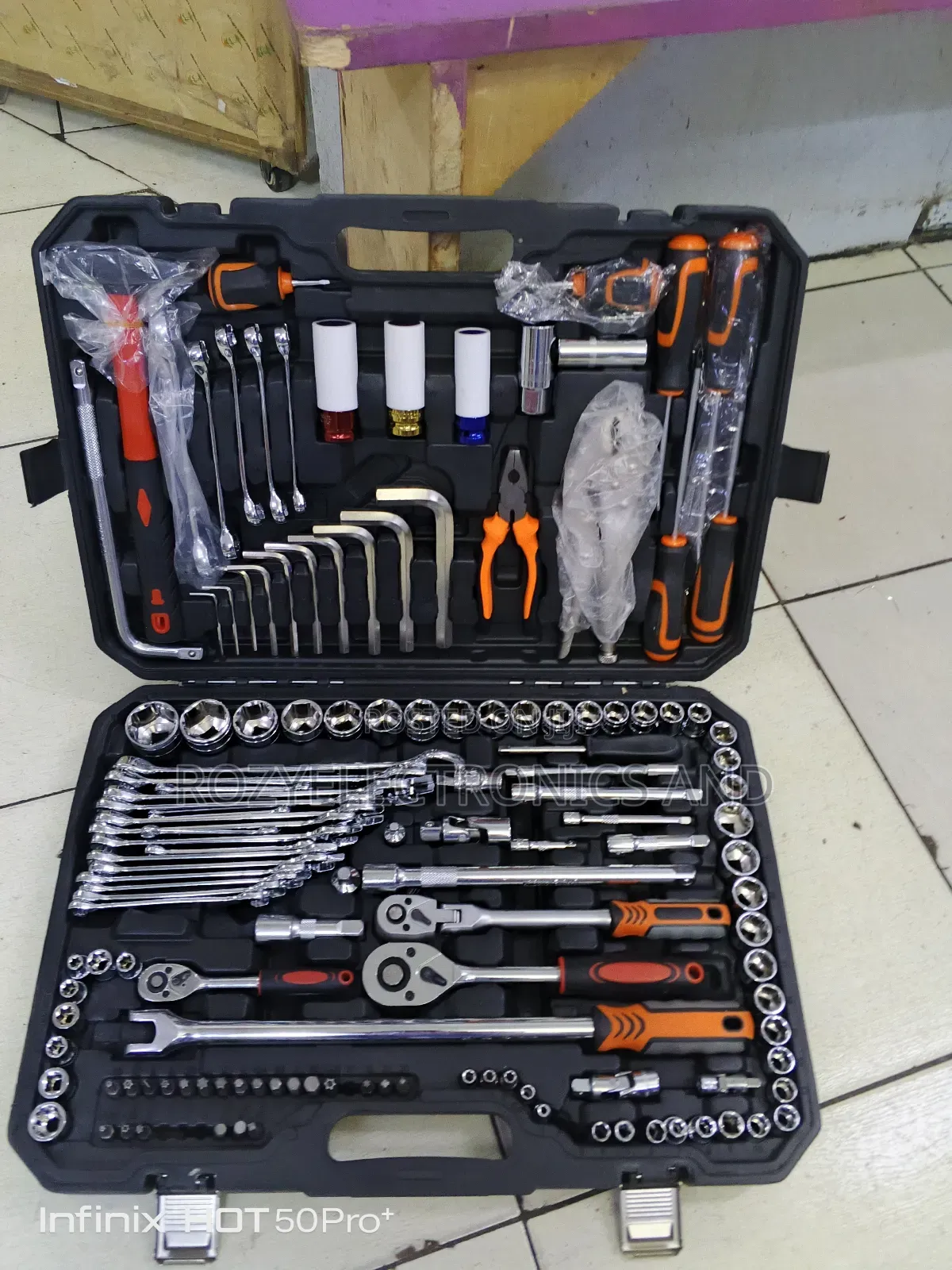 Durable 142 Piece Tools Set
