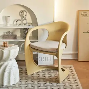 Modern Plastic Chair : Casalino Plastic Cantilever Chair
