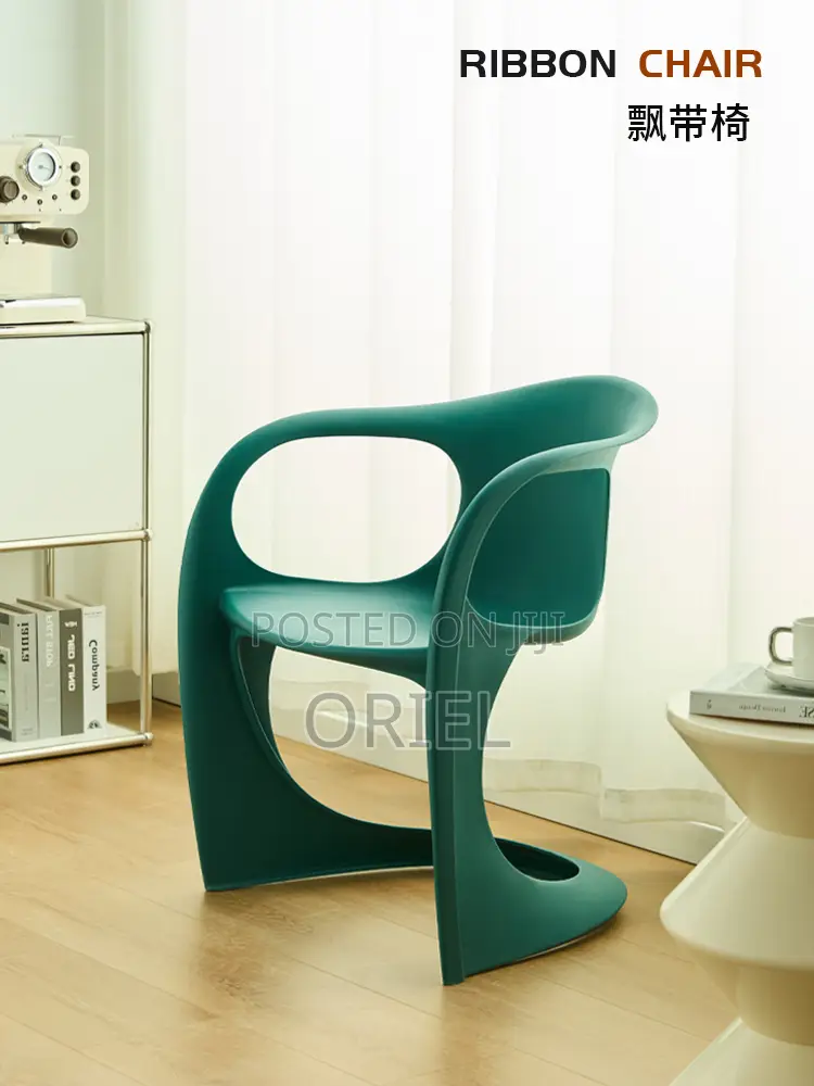Modern Plastic Chair : Casalino Plastic Cantilever Chair