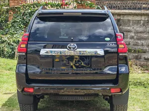Toyota Land Cruiser Prado 2.8 2018 Black