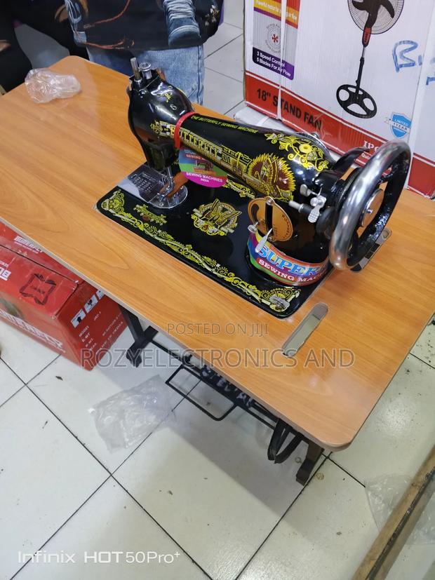 Butterfly Sewing Machine+Local Table - thumbnail 2