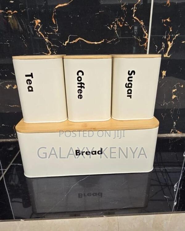 Bread Bin Plus 3x1300ml Canisters With Bamboo Lids