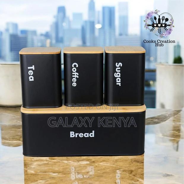 Bread Bin Plus 3x1300ml Canisters With Bamboo Lids - thumbnail 2