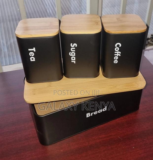 Bread Bin Plus 3x1300ml Canisters With Bamboo Lids - thumbnail 4
