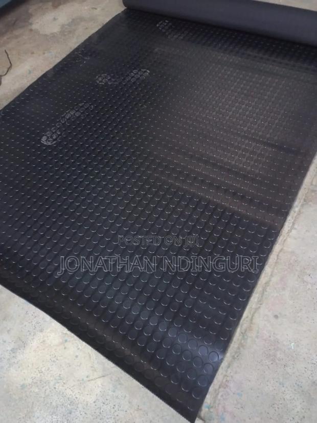 Coin Pattern Rubber Matt - main view