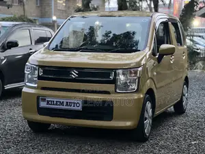 Suzuki Wagon R 2018 Yellow