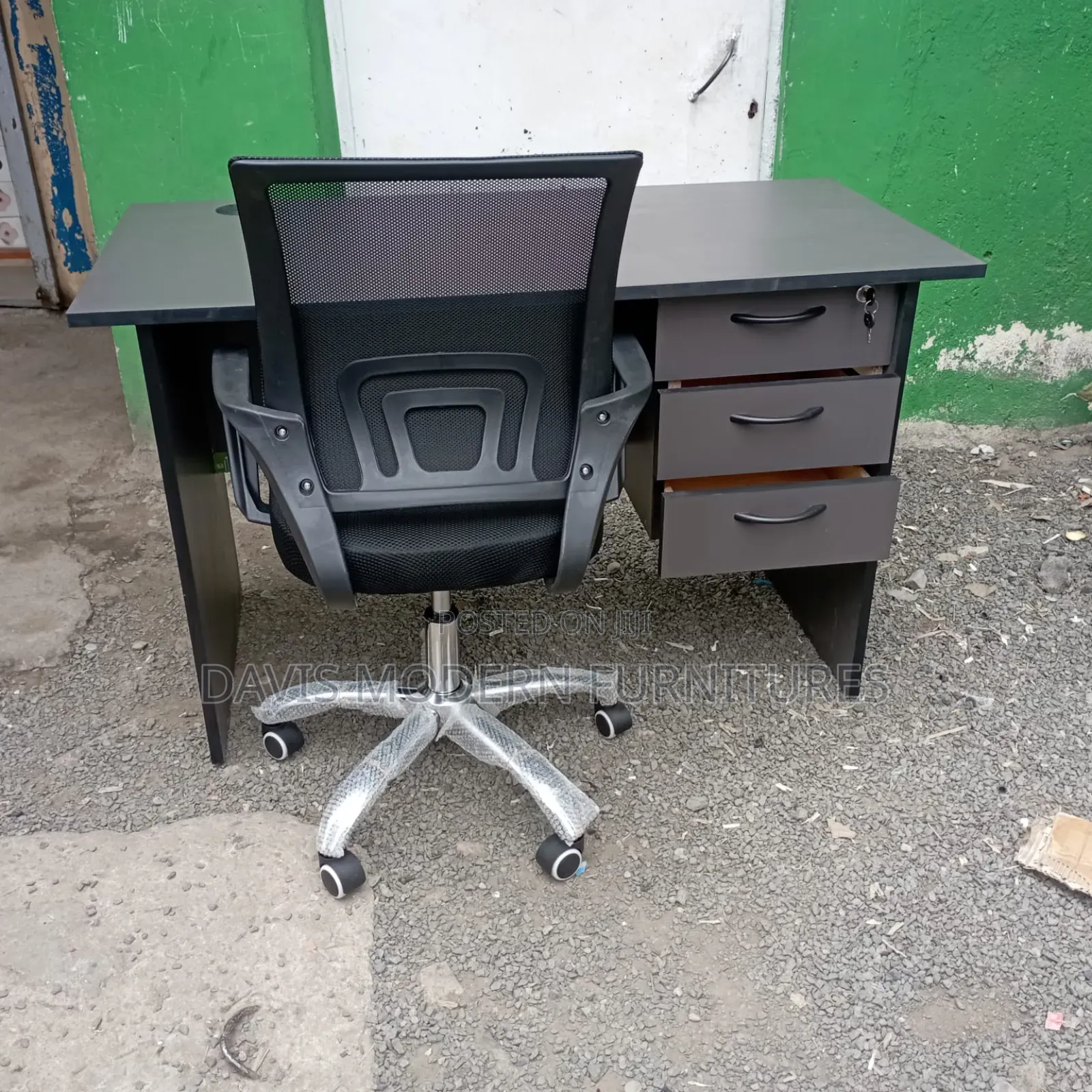 Desk Table With Chairs