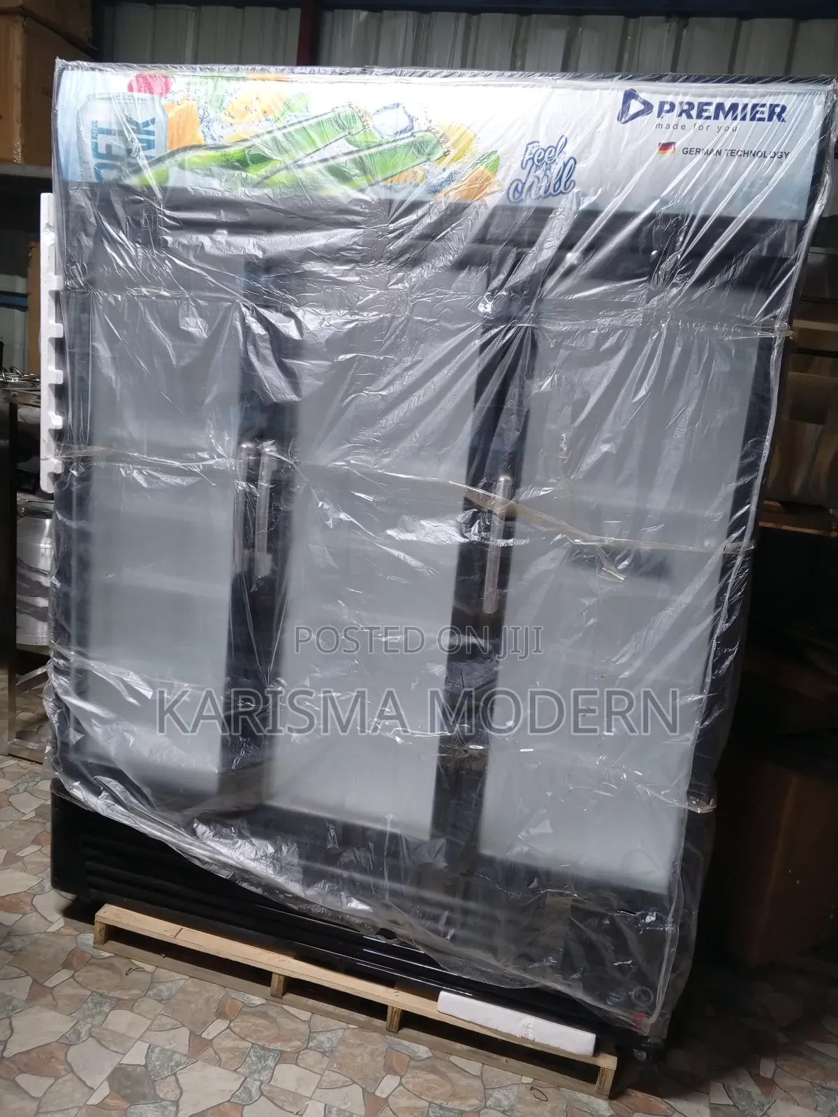 Display Fridge Soft Drinks