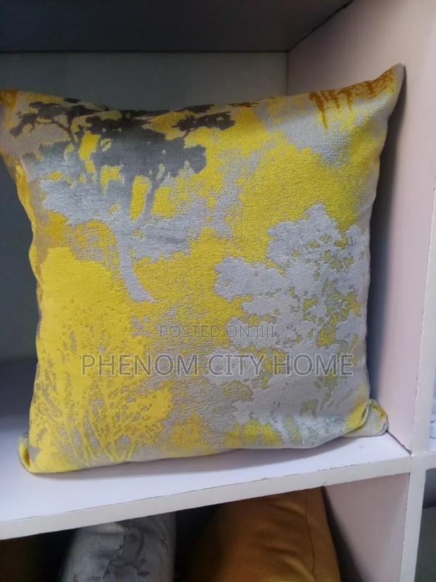 High Grade Throwpillow Cases - thumbnail 3