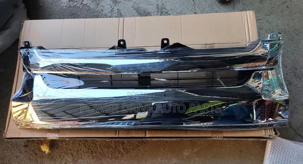 Grill Chrome Toyota Hiace 7l Low Roof