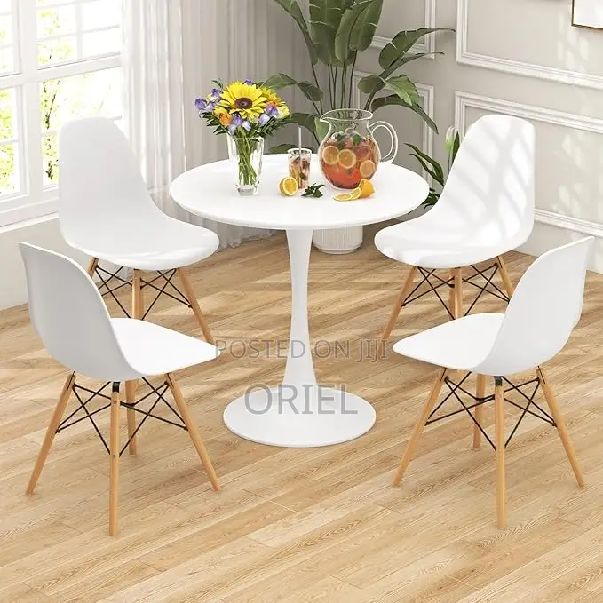 Dining Set : 4-Seater Eames Dining Set