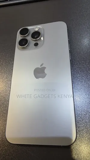 Apple iPhone 15 Pro Max 256 GB Gold