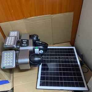 Smart Digital Zoom 3 Lens 3 Screen 6mp Solar Powered V380 CCTV Cam