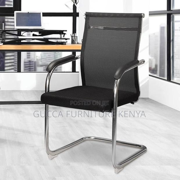 Ergonomic Mid Back Mesh Conference Chair - thumbnail 9