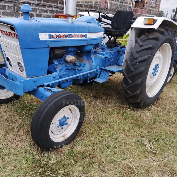 Ford 4000 Tractor (Ex-Uk) - thumbnail 2