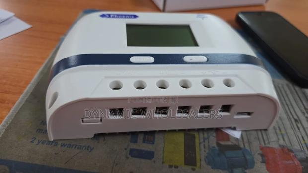 Phoenix PWM Solar Charge Controller - main view