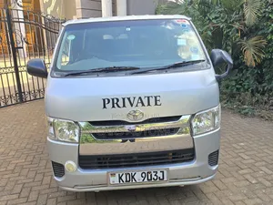 Toyota HiAce 2015 Silver