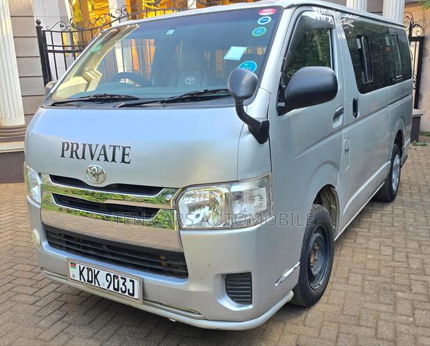 Toyota HiAce 2015 Silver - thumbnail 4