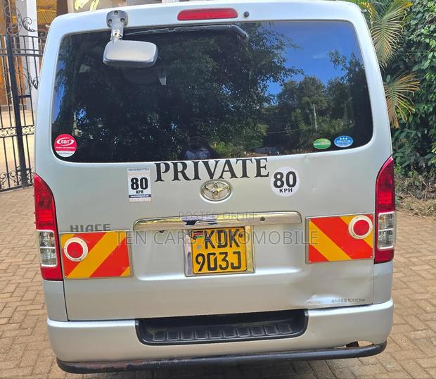 Toyota HiAce 2015 Silver - thumbnail 5